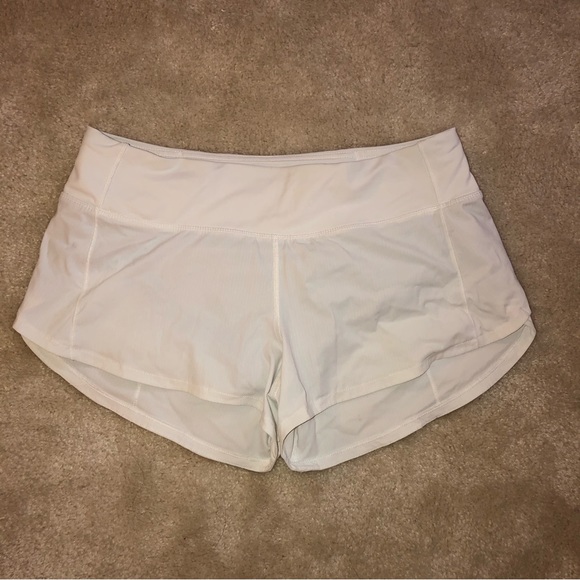 Lululemon Speed Up Low-Rise Lined Short 2.5" - Picture 2 of 4